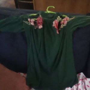 Open shoulder blouse with embroidery flowers